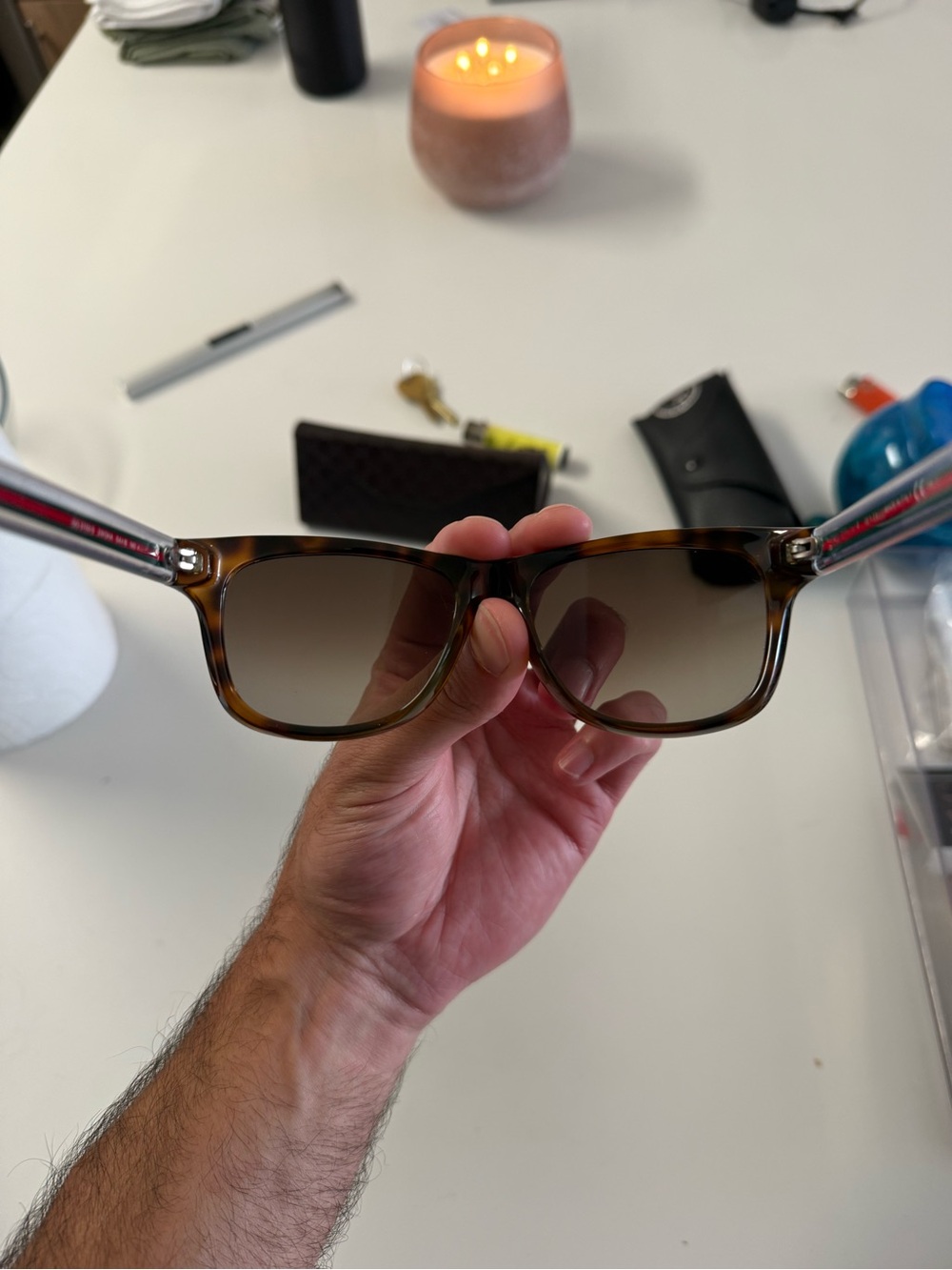 Gucci Brown Lens Sunglasses with Green-Red Temple Stripes - Picture 4 of 6